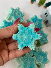 Load image into Gallery viewer, Light Blue Snow Flake Wax Melts